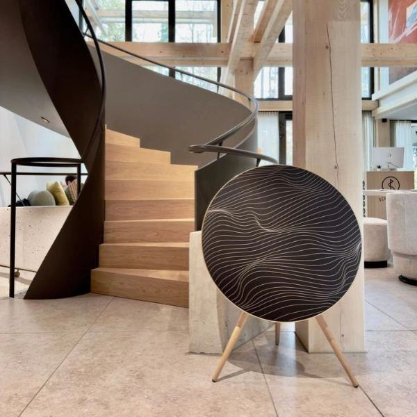 Cover für BeoPlay / BeoSound A9 - Graphic Lines