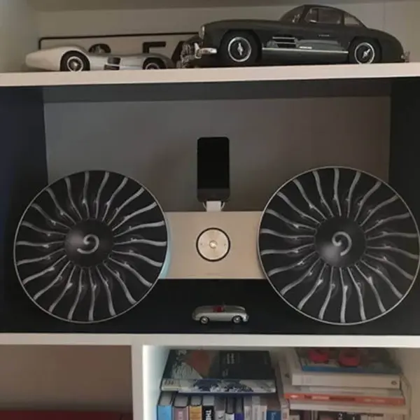 llosound-cover-powercurve-beoplay-a8.webp